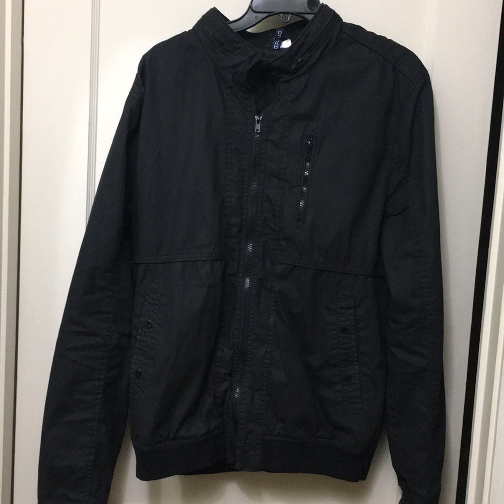 Divided bomber jacket